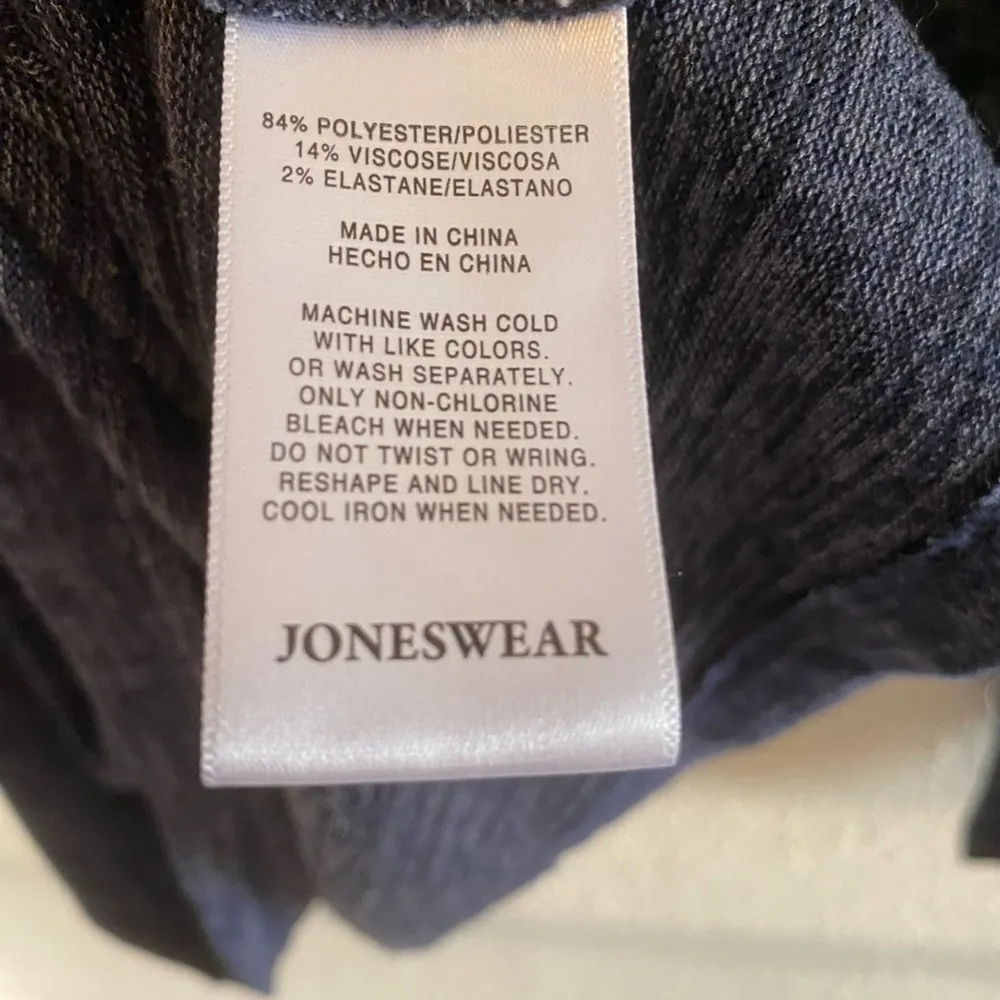 Jones Wear Navy Blue 3/4 Sleeve V-Neck Tight Knit Top Faux Leather Detail Size S - Image 6