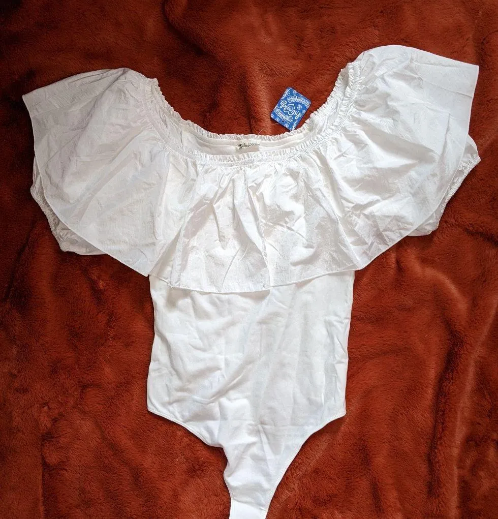 NWT  | Poof Goes My Heart Bodysuit | white | Small - Image 6