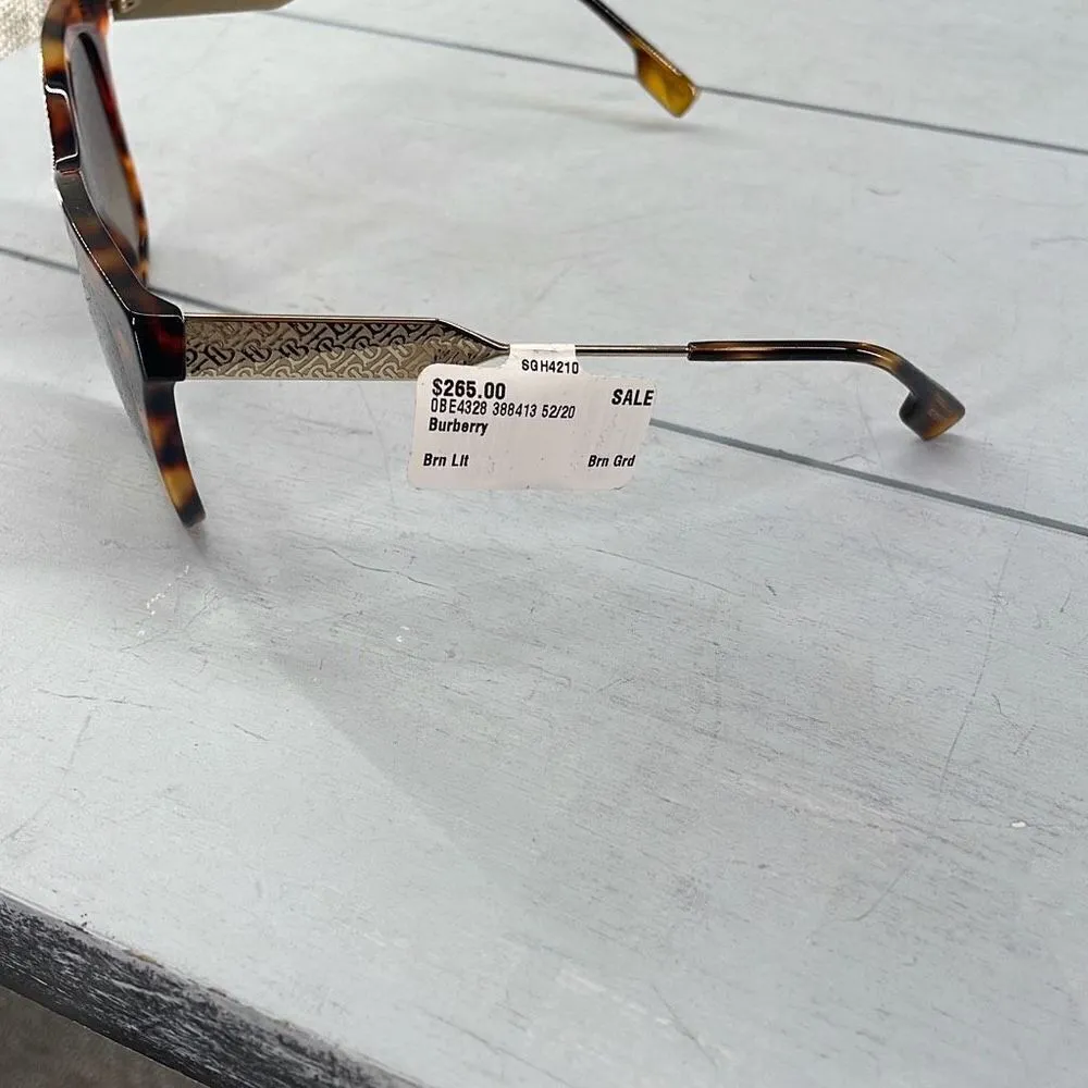 Burberry Sunglasses Womans Tortoise Frames Black and‎ Brown Rectangular Frames W - Image 2