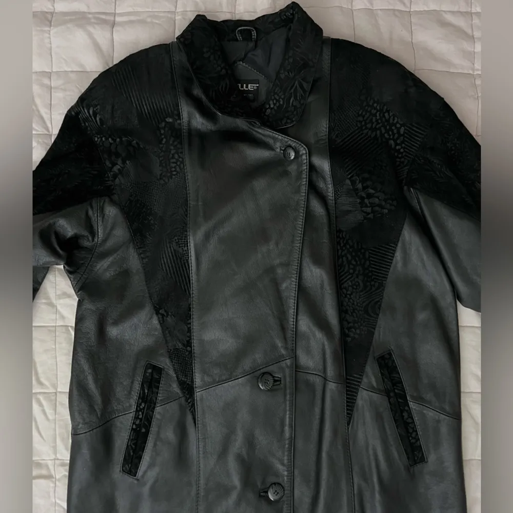 Vintage Pelle Black Embossed Suede Patchwork Leather Long Trench Coat - Image 2
