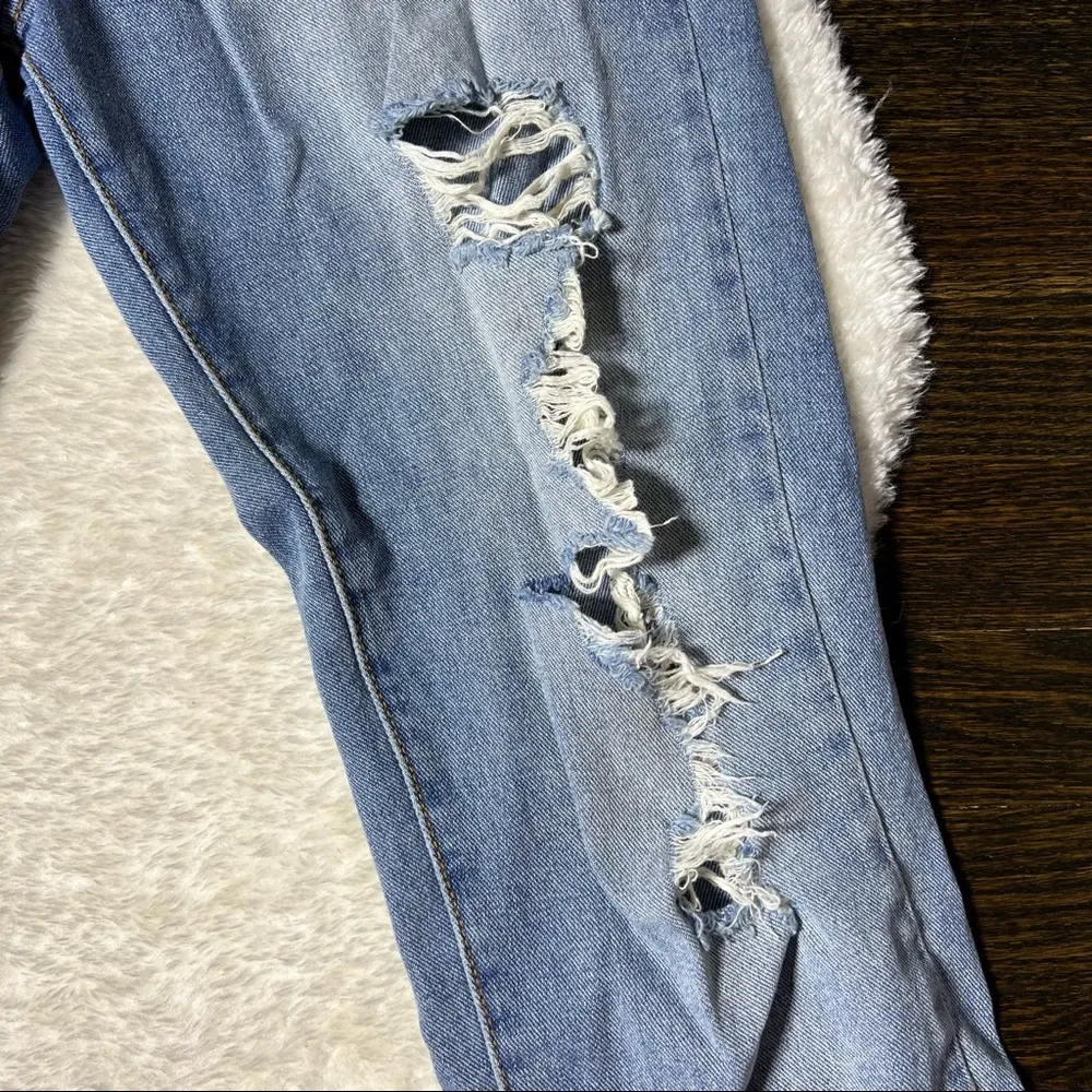 Bullhead Denim Co Distressed Light Wash Boyfriend Skinny Jeans - Image 4