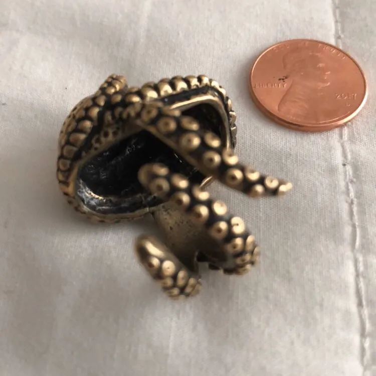 Large Octopus Ring Gold - Image 4