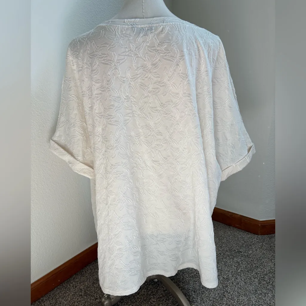 BloomChic Cream Starfish Boxy Cuffed Sleeve T - Image 6