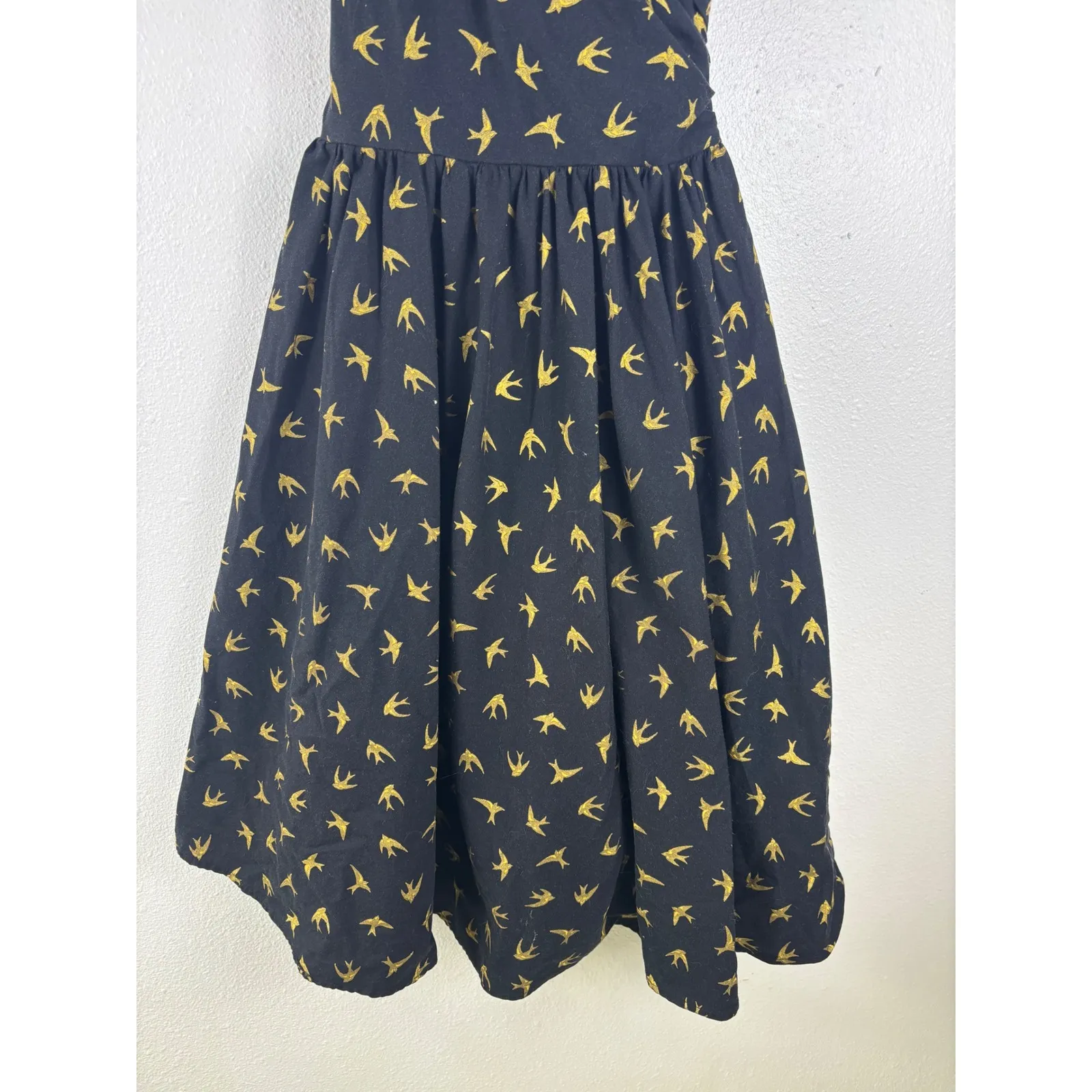 Retrolicious L Fit & Flare Dress Bird Print Pin Up‎ Sleeveless Black Gold USA Size L - Image 3
