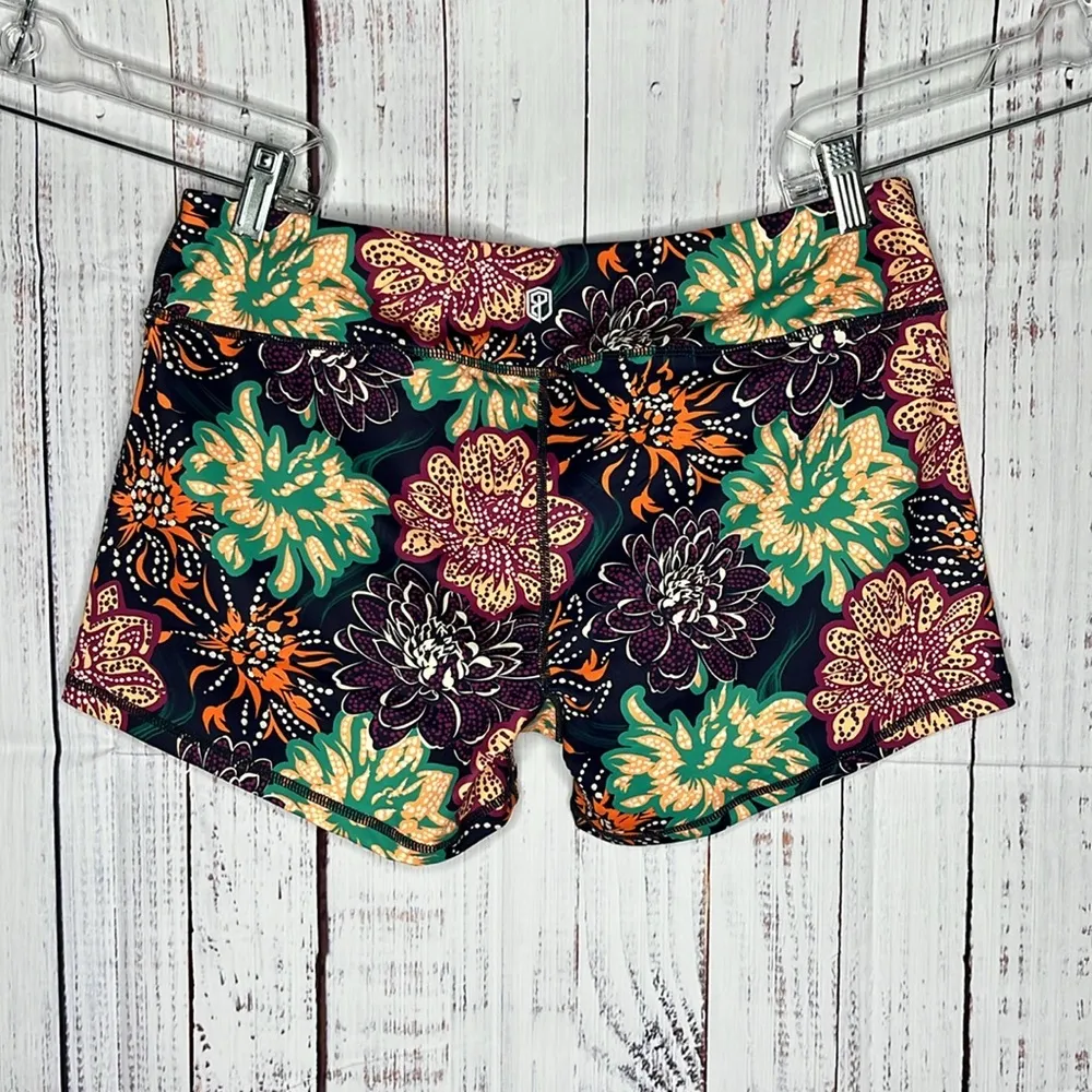 Born Primitive NWT Size XXL Floral Print Athletic Double Take Booty Shorts Blue - Image 2