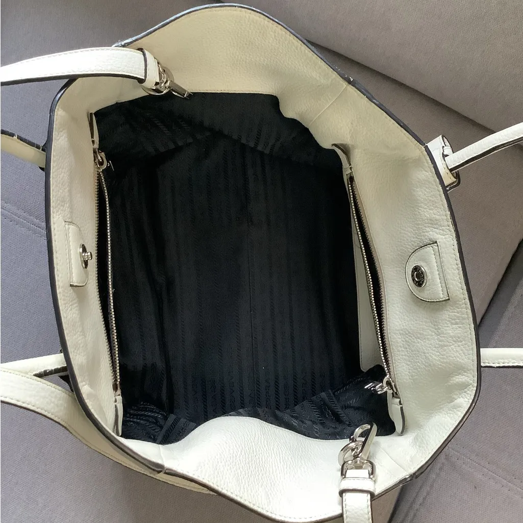 ELEGANT 💫 PRADA 💫genuine leather tote bag ☀️☀️ - Image 9