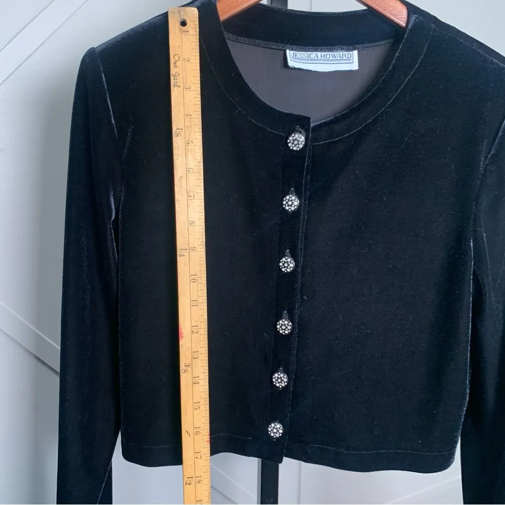 Black Velvet Long Sleeve Cropped Cardigan Sweater Size Medium - Image 10
