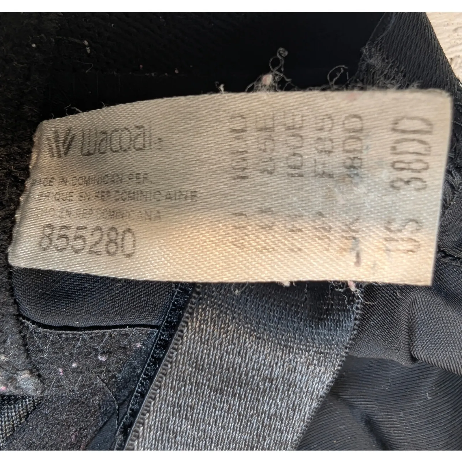 Wacoal Black Underwire Full Coverage Bra – 38DD READ - Image 5