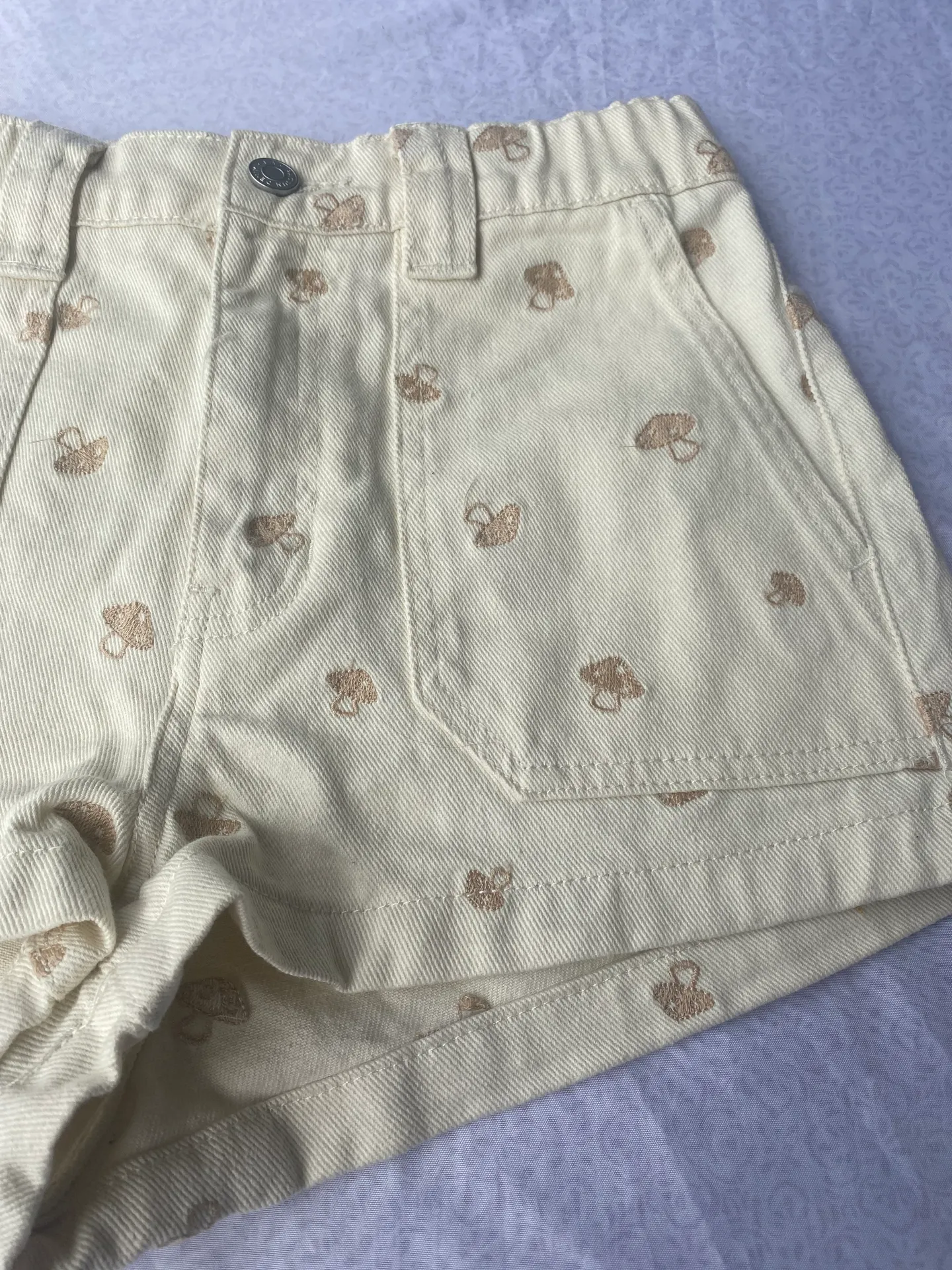 mushroom shorts - Image 5