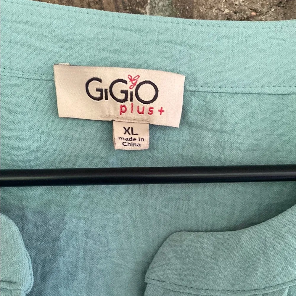 Sea foam Green Ruffled 3/4 Sleeve Blouse with Mandarin Collar Size XL - Image 2