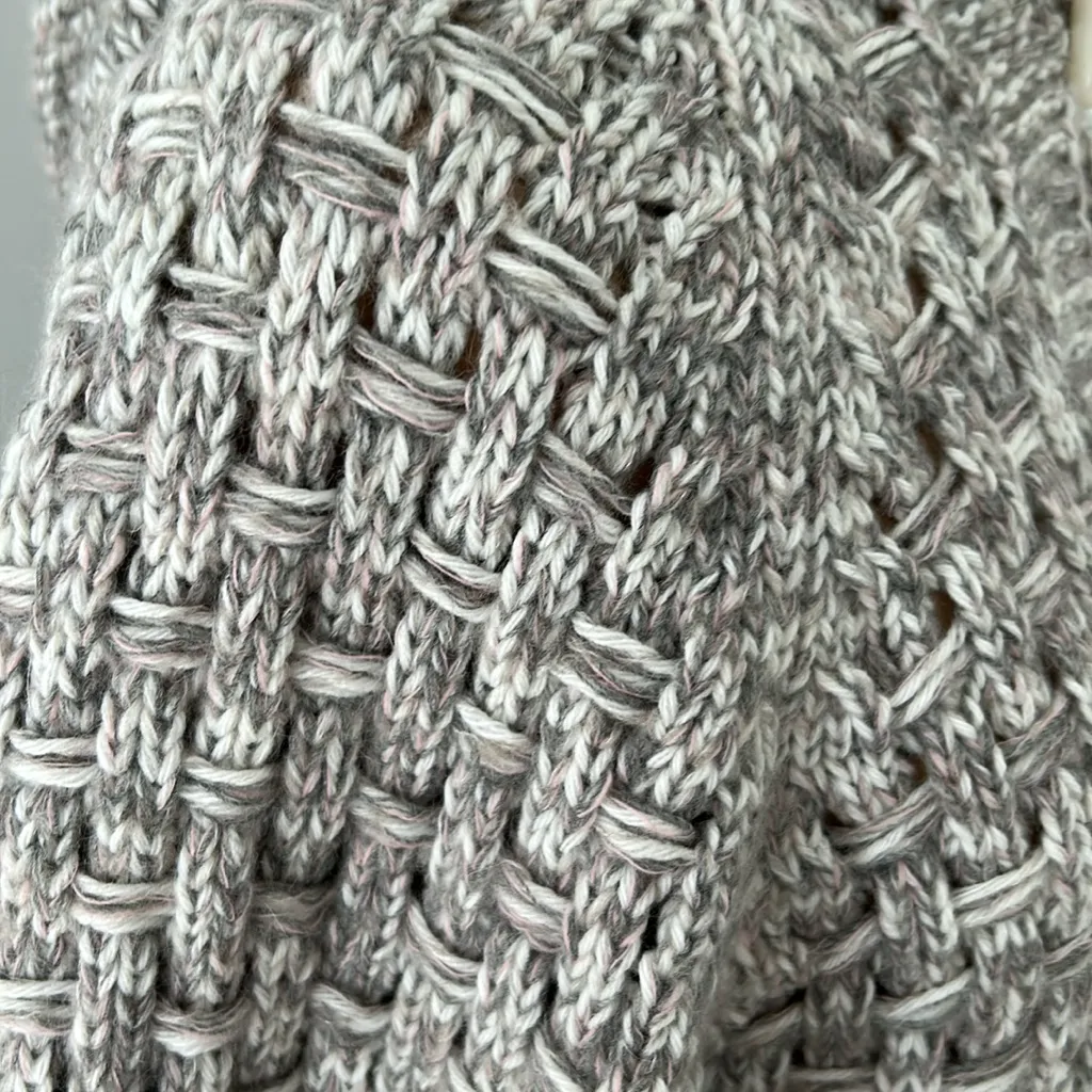 Alexandre Machado Portugal Handknit Hooded Poncho Gray Size undefined - Image 8