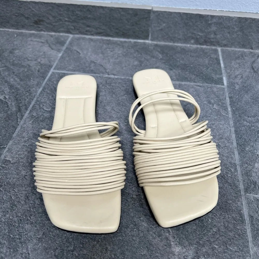 Marc Fisher Maddie‎ Ivory Cream Slip On Slides - Image 4