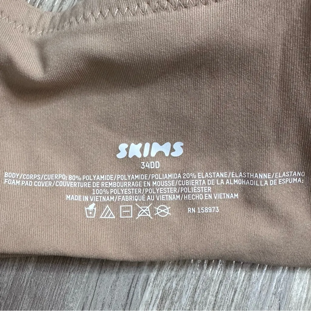 SKIMS Fits Everybody Push-Up Bra Size 34DD - Image 6
