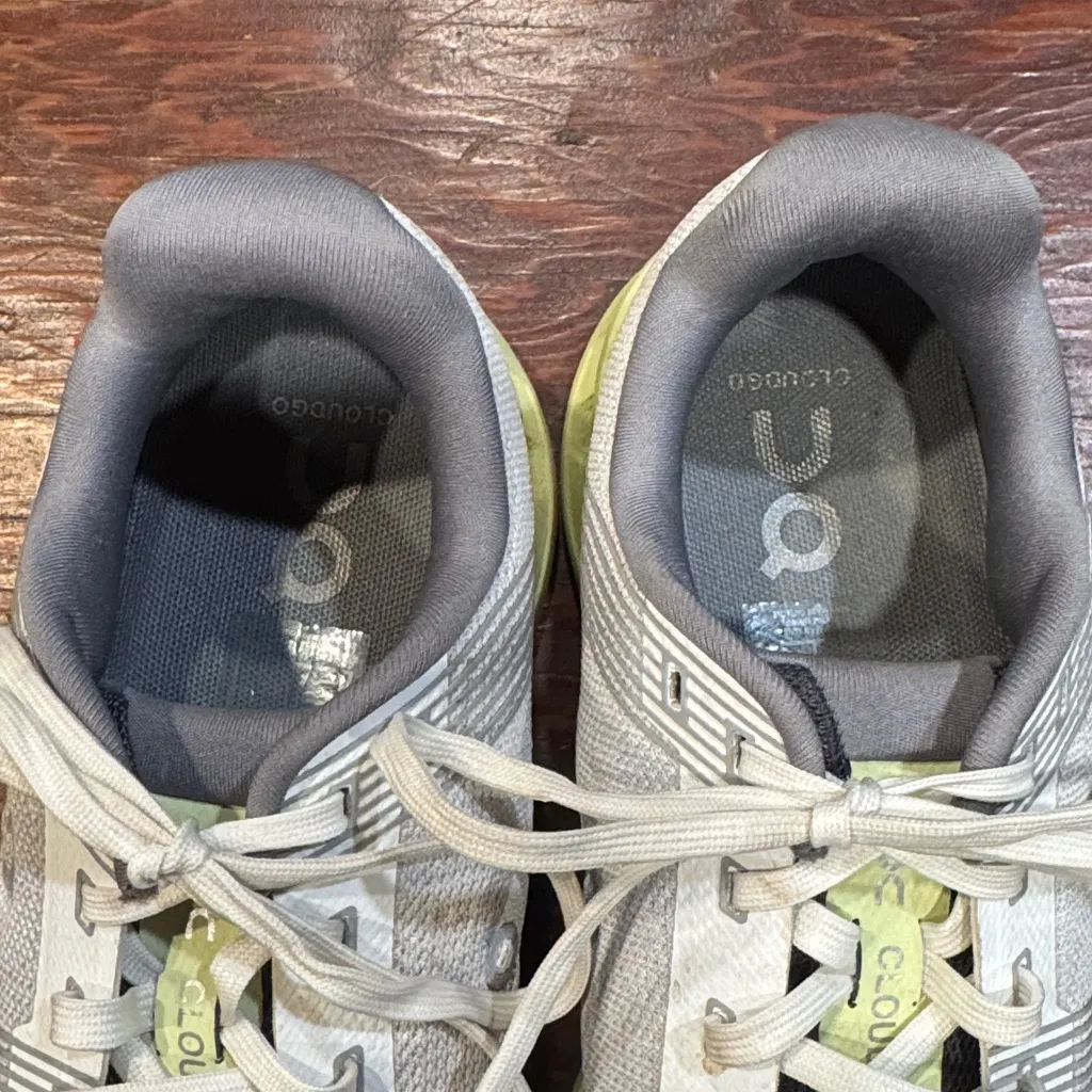 ON RUNNING Cloud Go athletic shoes - size 9.5 - Image 7