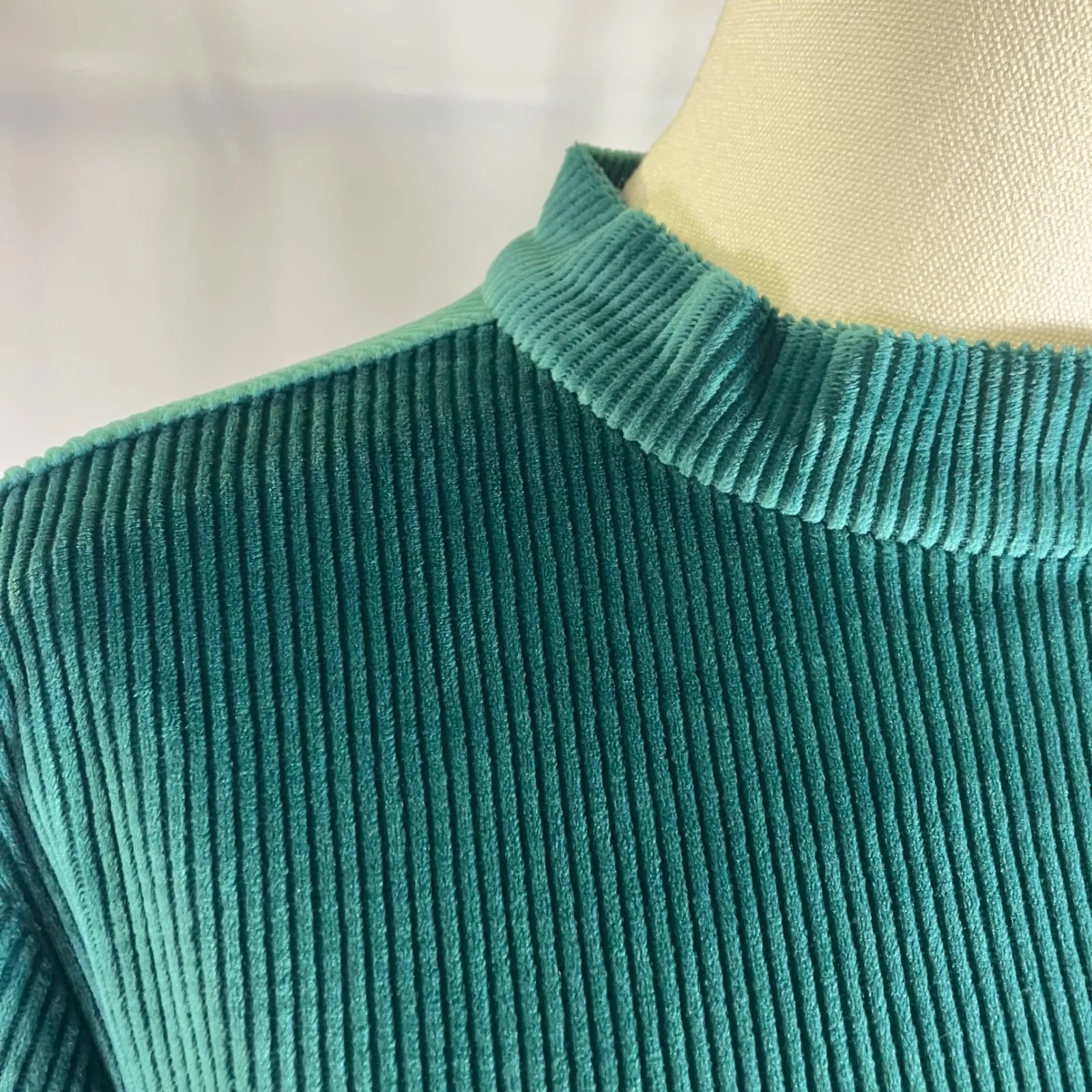 ModCloth Corduroy Ribbed Green Bodycon Midi Dress Mock Neck Women's‎ Size L - Image 2