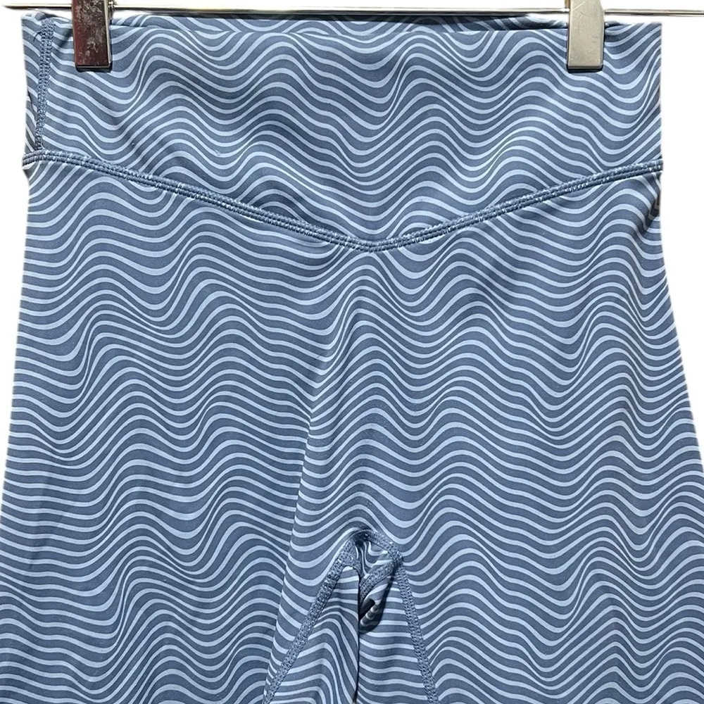 BALANCE ATHLETICA Vitality The Storm Rider Short in Oasis Size Small - Image 6