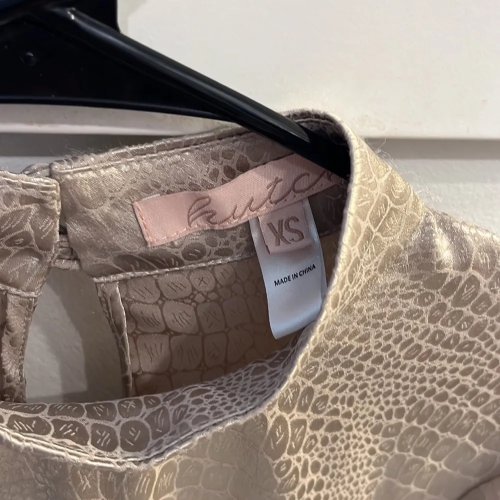 56. HUTCH Myla top xs - Image 8