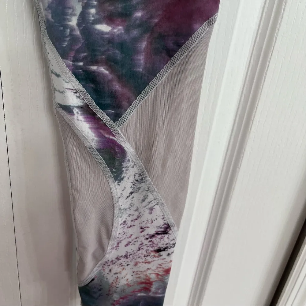 Fabletics define high waisted powerhold 7/8 legging grey marble XS - Image 2