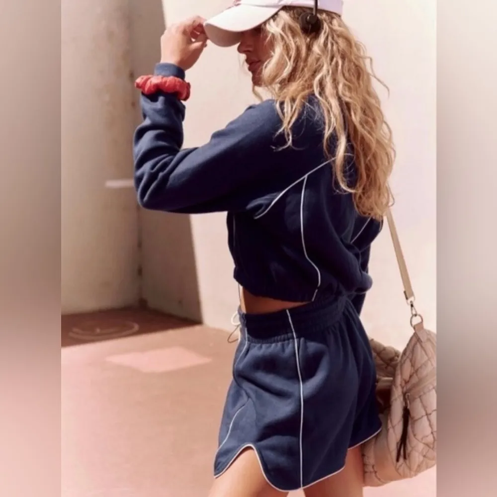 Free People #257 NWT  Seeing Double Set in Midnight Navy - Image 3