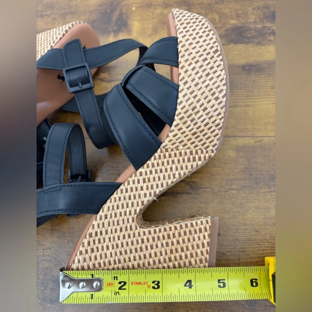 NWOT KORKS Dee Block Heel Black Platform Sandals Size 9 Faux Leather - Image 10