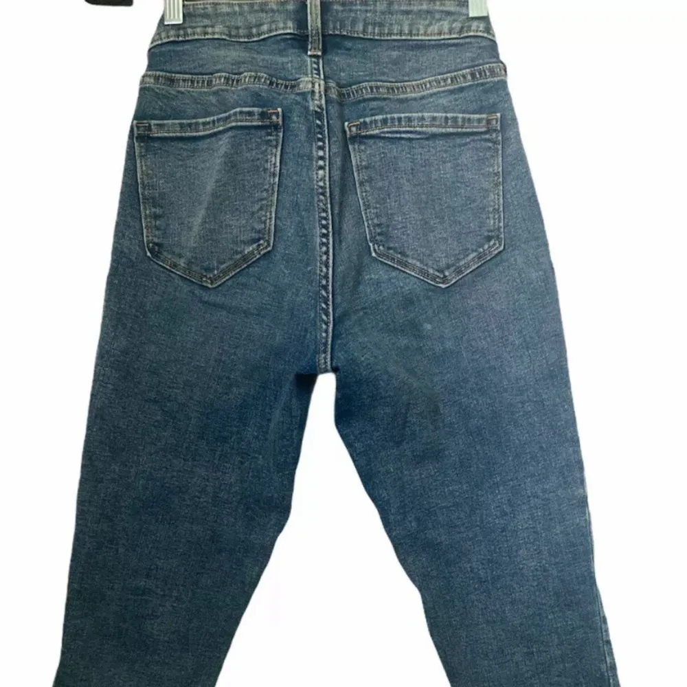 Old Navy Jeans Women’s 6 Rockstar Super Skinny High Rise Secret-Slim Poc… - Image 3