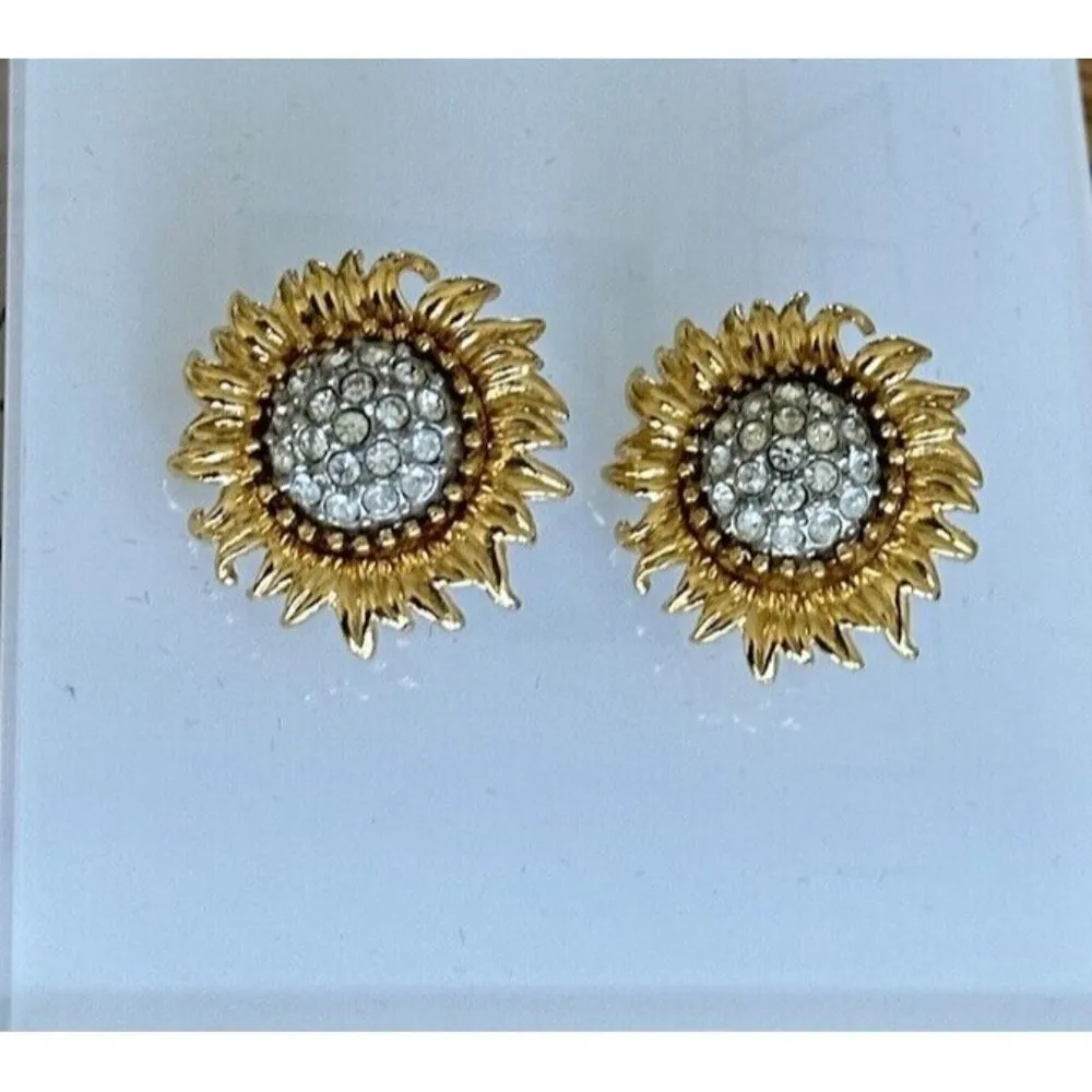 JOAN RIVERS SUNFLOWER  GOLD TONE EARRINGS  WITH PAVED CRYSTAL CENTER SIGNED! - Image 5