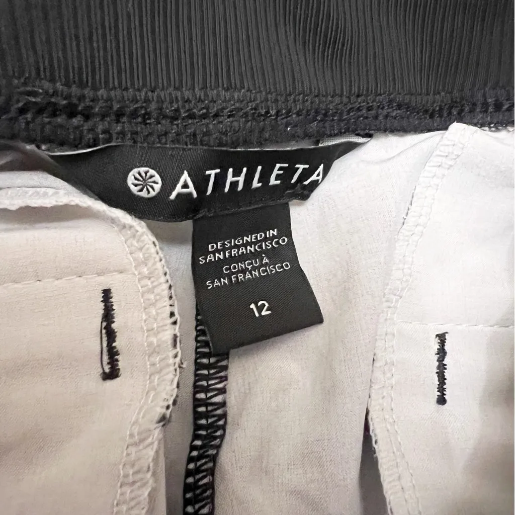 Athleta Women's Size 12 Brooklyn Printed Shorts Purple Black Floral 980415 - Image 7