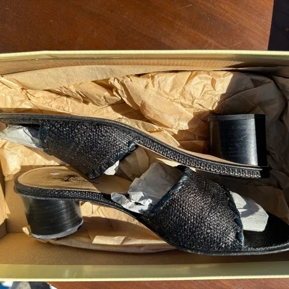 Tommy Bahama Thai Paradise - Image 9