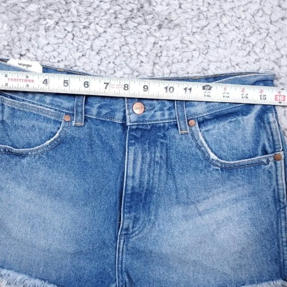 Festival Cut Off Denim Shorts High Rise Raw Hem Western Women's Size 28 - Image 4