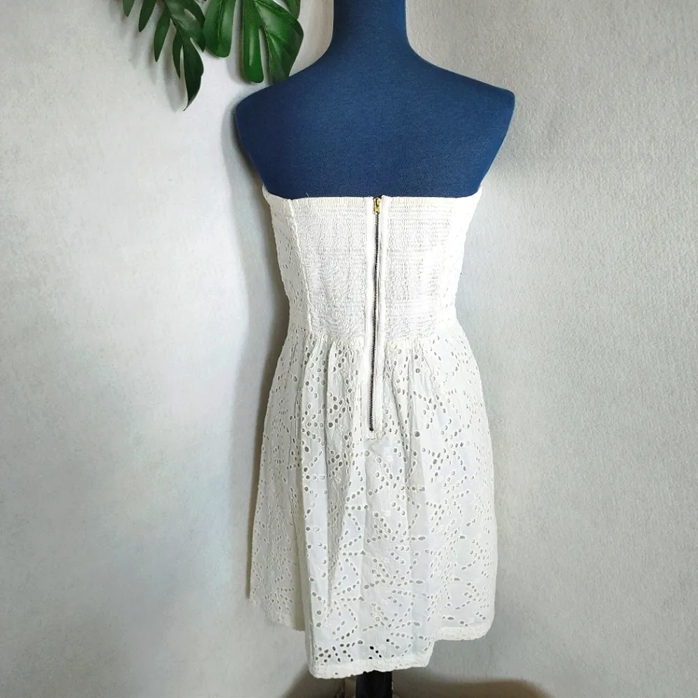 Gap White Eyelet Strapless Dress - Image 4