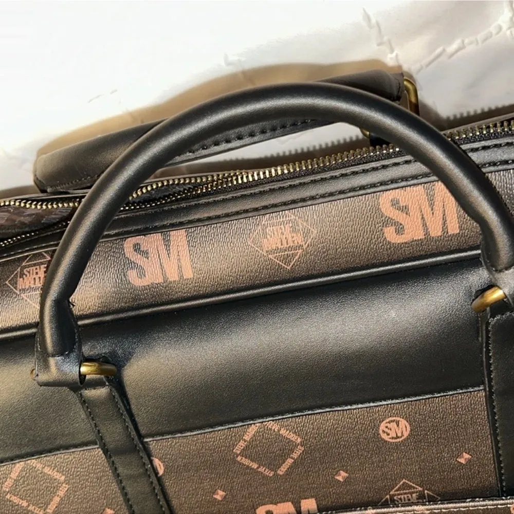 Steve Madden Unisex Brown/Black Duffle Weekender
Bag(NWT) - Image 4