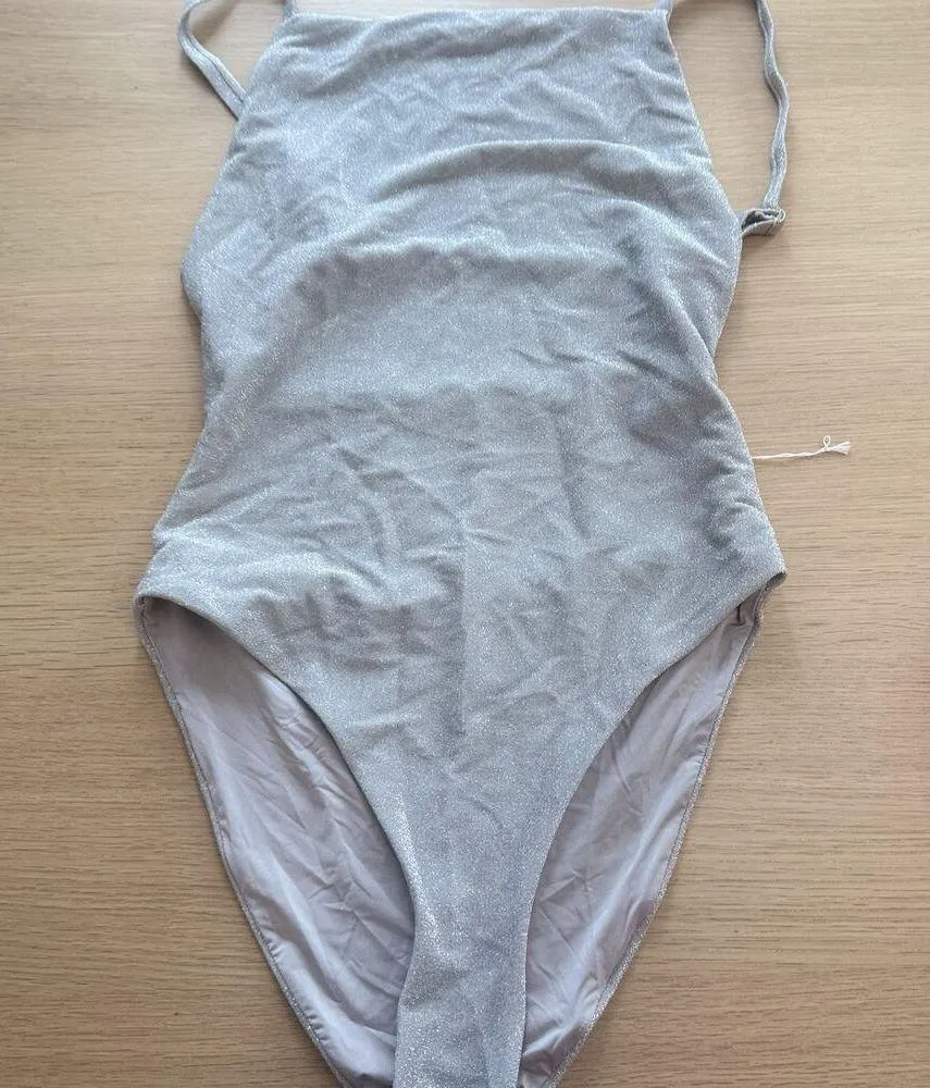 WeWoreWhat Women Tortoiseshell Danielle One Piece Swimsuit Size Medium X1250 - Image 3