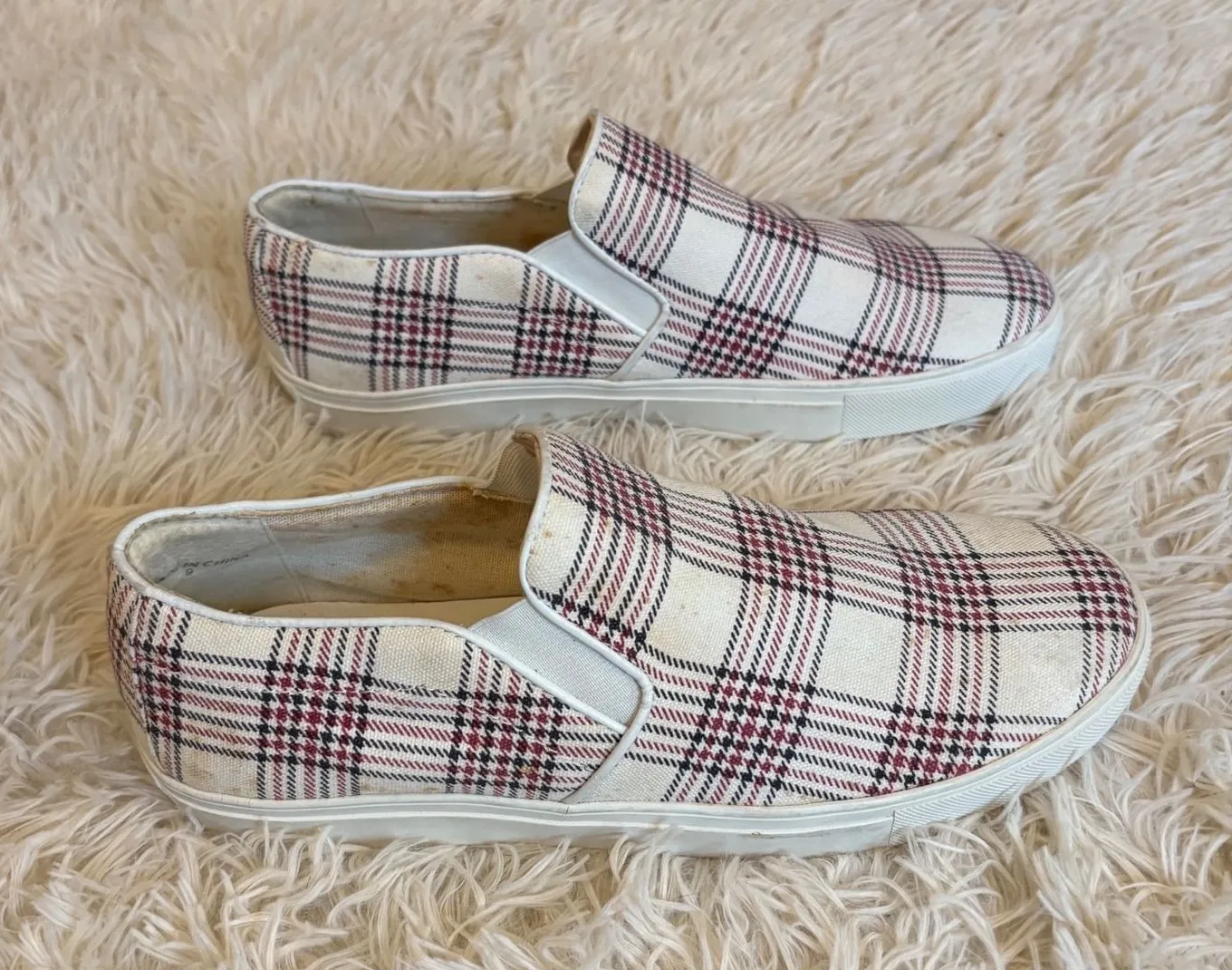 Brooks Brothers Slip On Sneakers Women's Plaid Pattern Casual Shoes Size 9 - Image 1