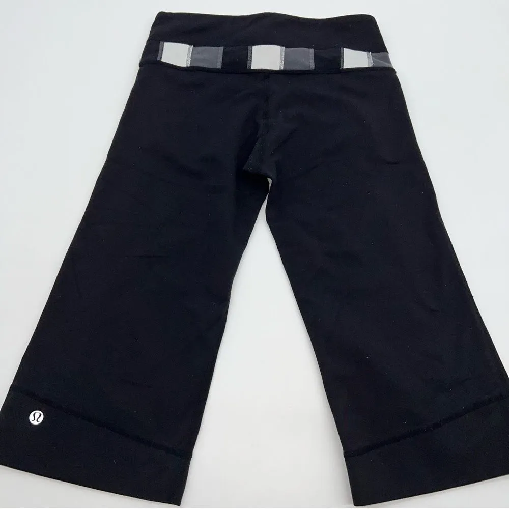 Lululemon Women's Black Knee Length Shorts/Short Pants w/Tri-Color Waistband-Sz4 - Image 2