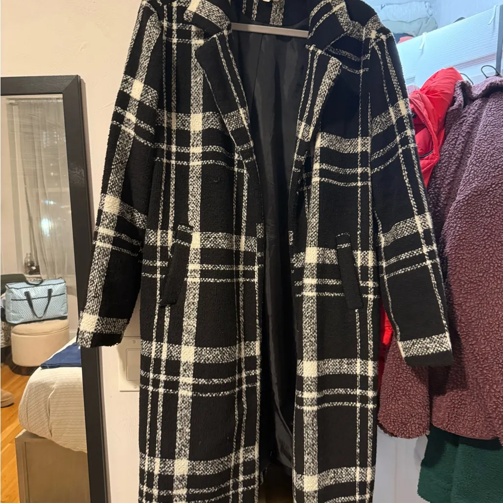 superdown  Black and White Checkered Jacket - Image 3