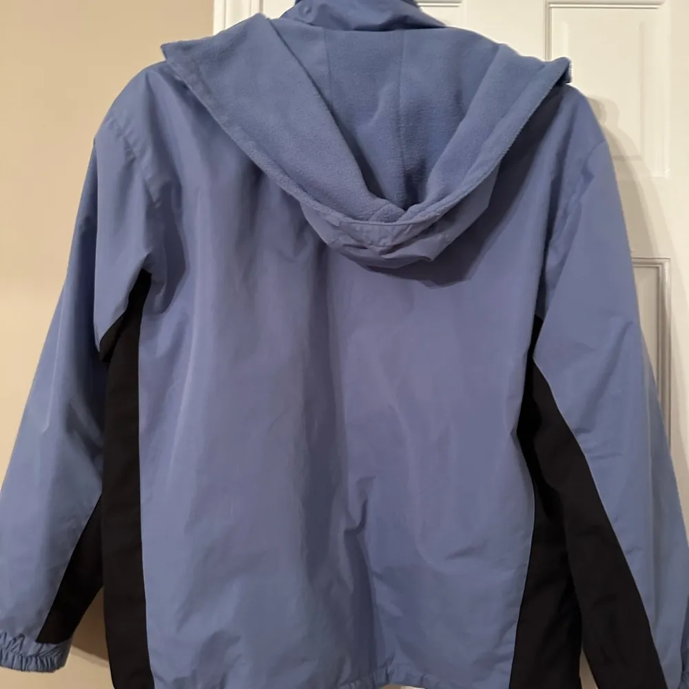 Large women's warm winter reversible jacket from Skagway Alaska. Zip off hood Blue - Image 8