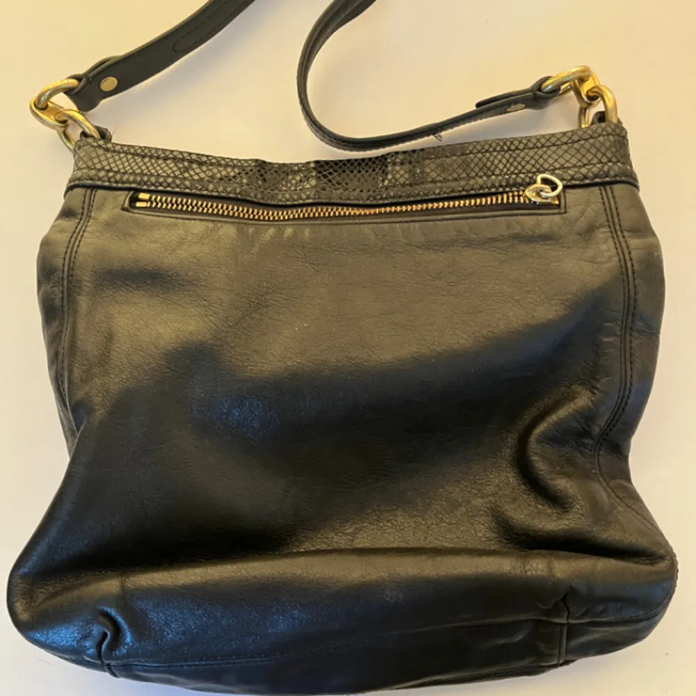 Coach Pebbled Leather Handbag Shoulder Purse - Image 5