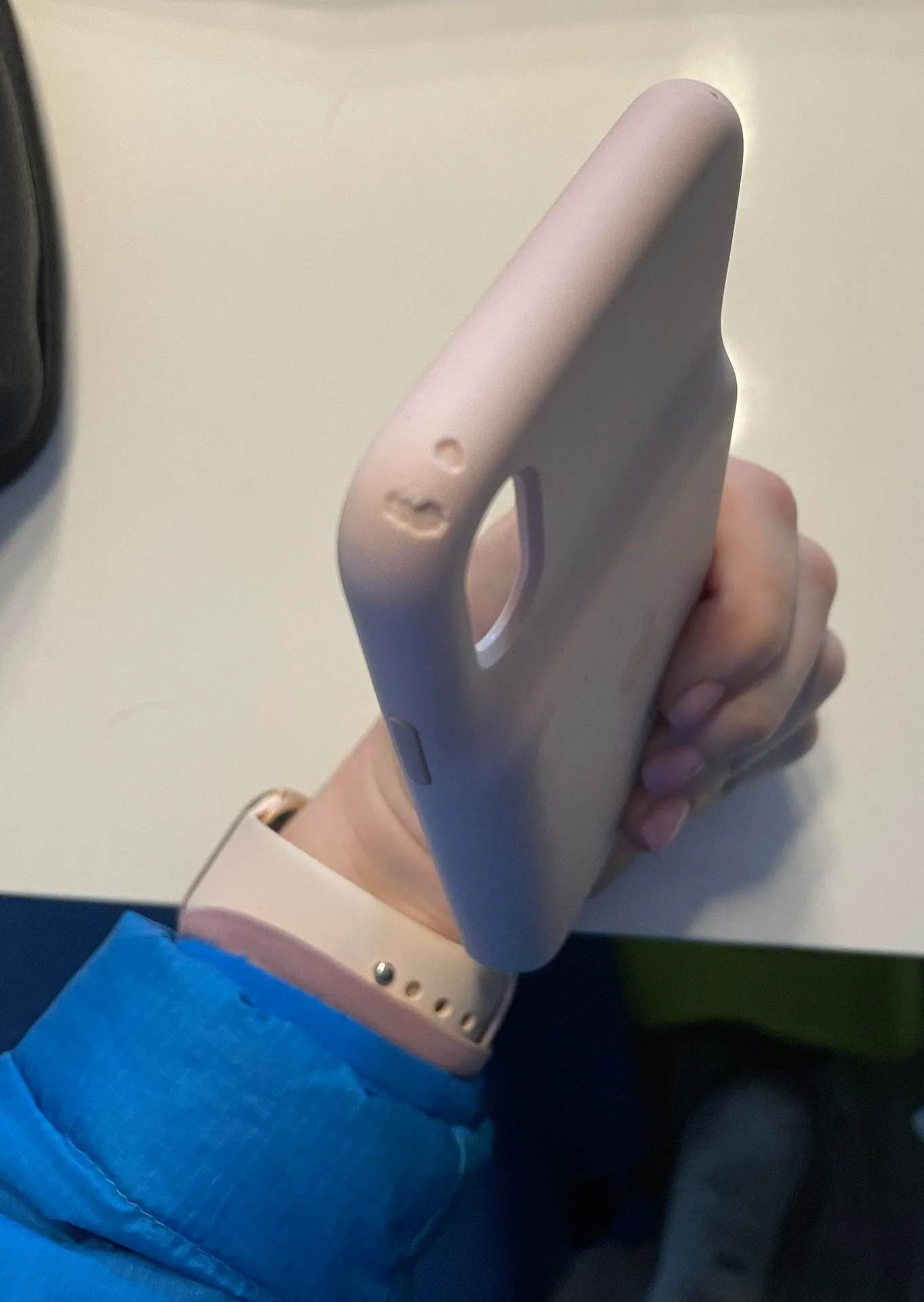 Apple iPhone X/XS Charging Case - Image 3