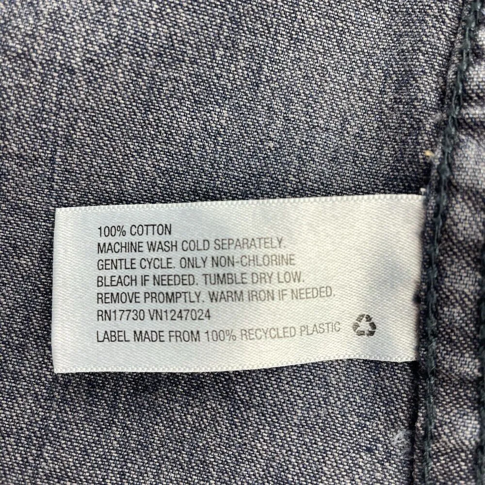 Mossimo Size XL Denim Shirt Pearl Snap Button Down Relaxed Fit Medium Wash Top Blue - Image 11