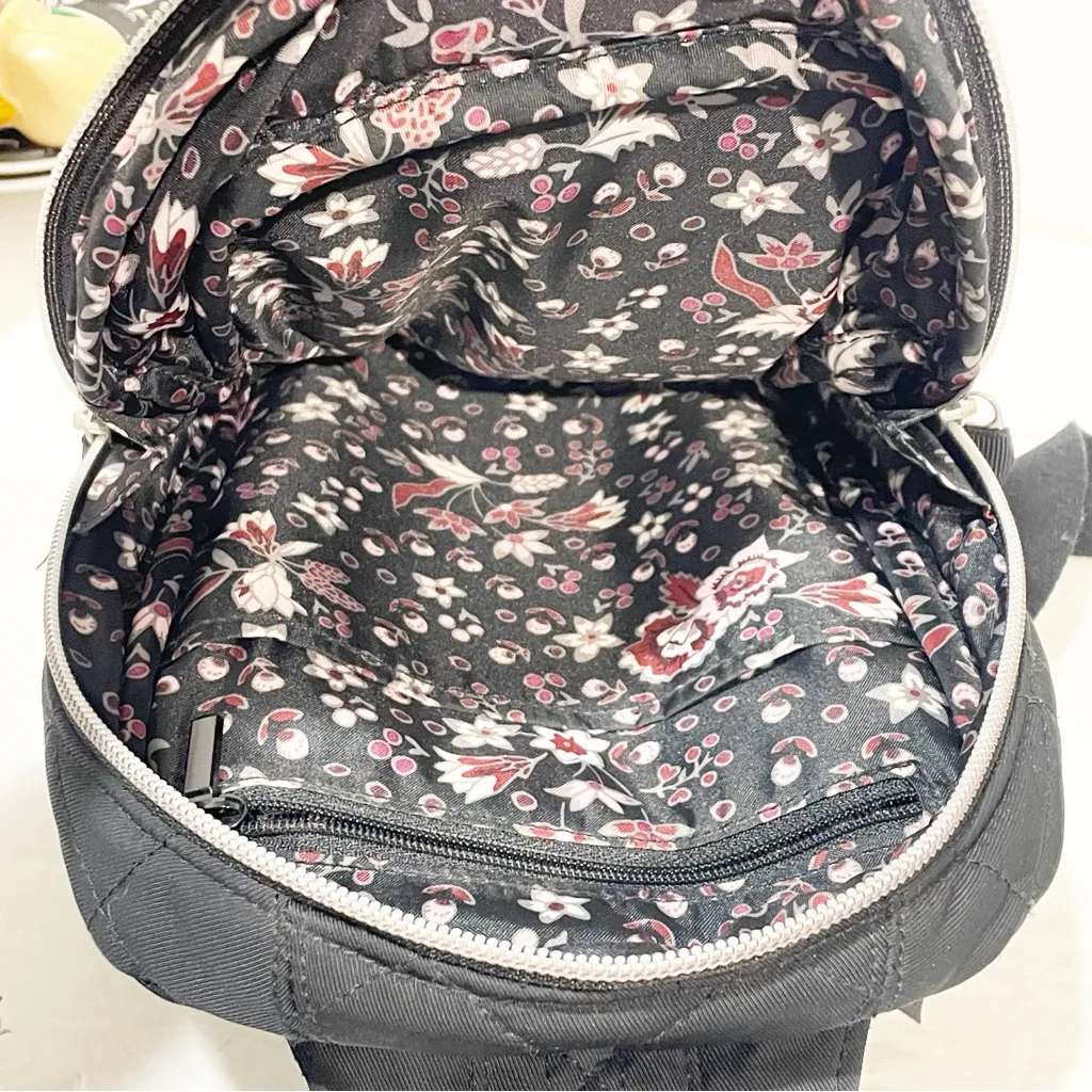 Vera Bradley Ultility‎ Sling Backpack Square Quilted Black Small - Image 3