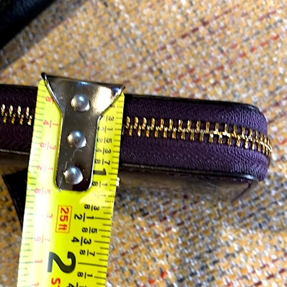 Vintage COACH Purple Patent Leather Compact Zip Around Wallet RARE - Image 8