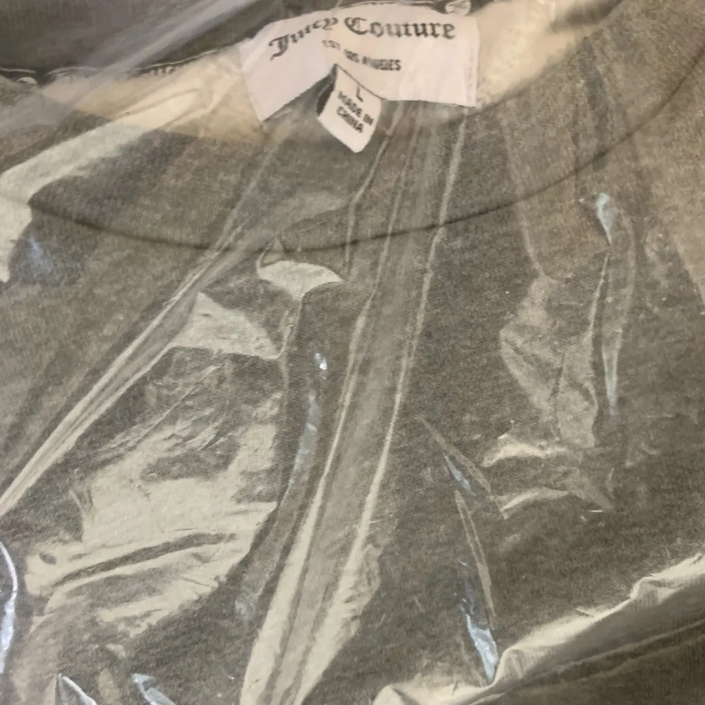 Juicy Couture Cropped Crewneck Sweatshirt Large Grey Powder Heather NWT - Image 3