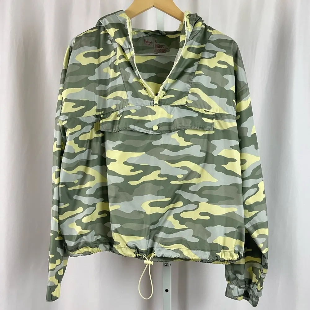 Flirtitude Large Lightweight Camo Windbreaker Pullover Sherpa Hood Outdoor - Image 2