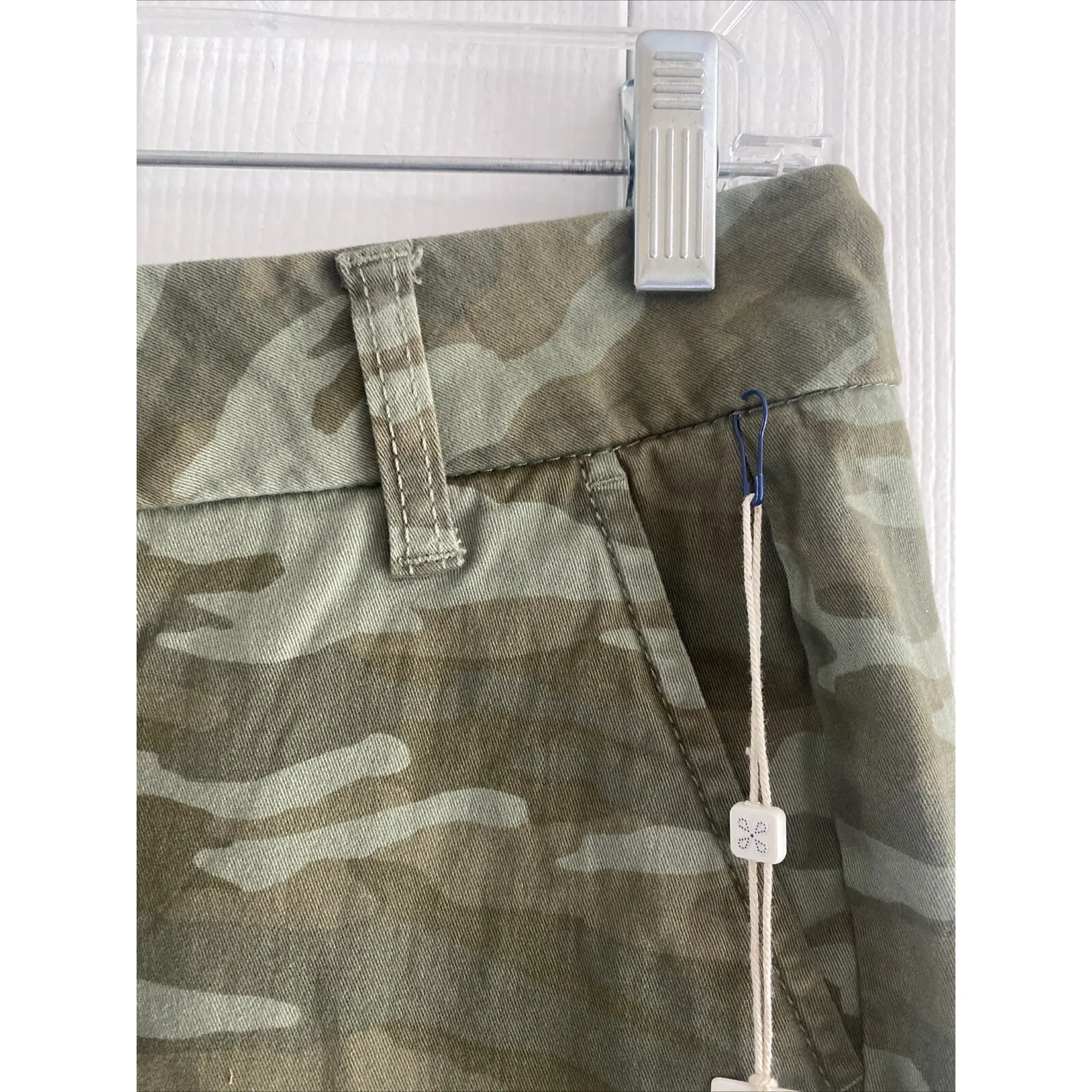 Caslon Women's 2 Green Camo Bermuda Shorts NEW 9" Cotton Stretch - Image 4