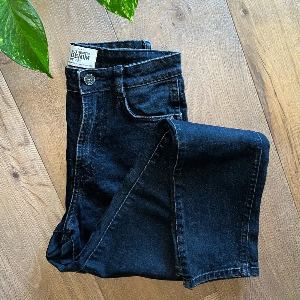 ZARA  TRF Authentic Denim Black jeans - Image 4
