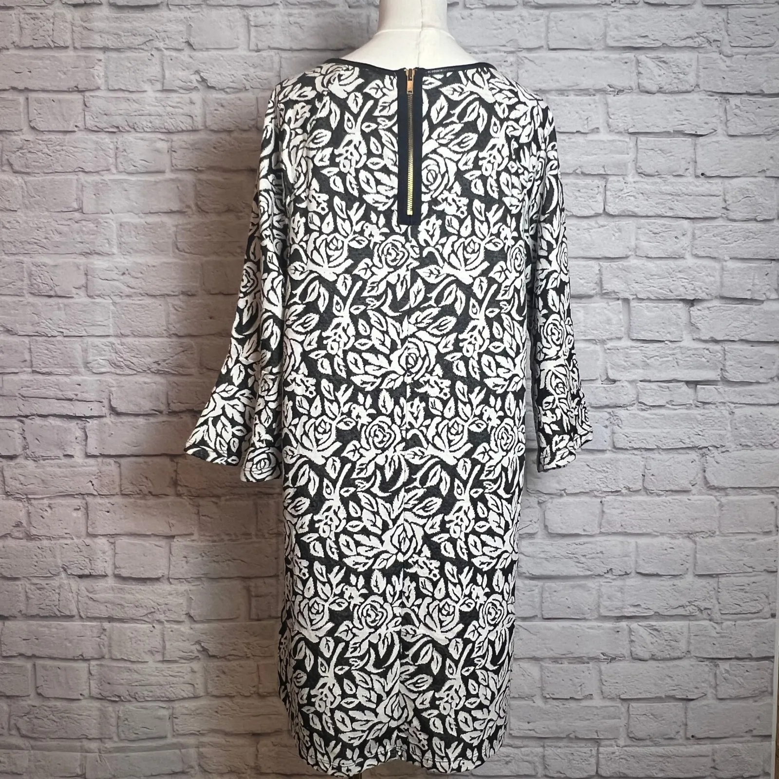 Madison Black White Floral Shift Dress Faux Leather Trim Women's Large - Image 4