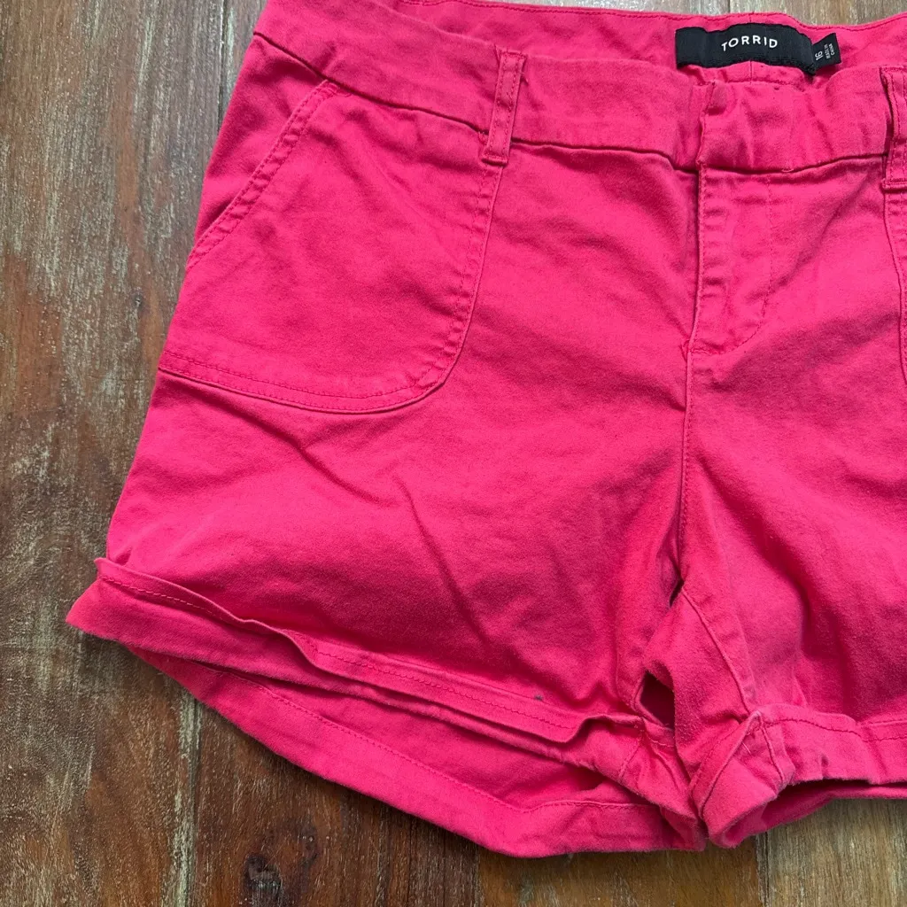Women's TORRID Pink Shorts Size 16 - Image 2