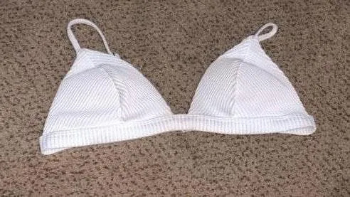 Hollister New White Bikini Top - Image 3