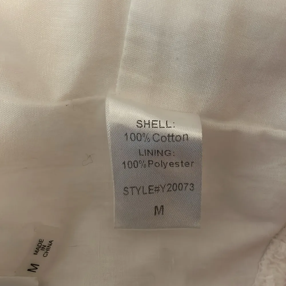 DO+BE Elegant White Lace Women’s Crop Top Size Medium - Image 5