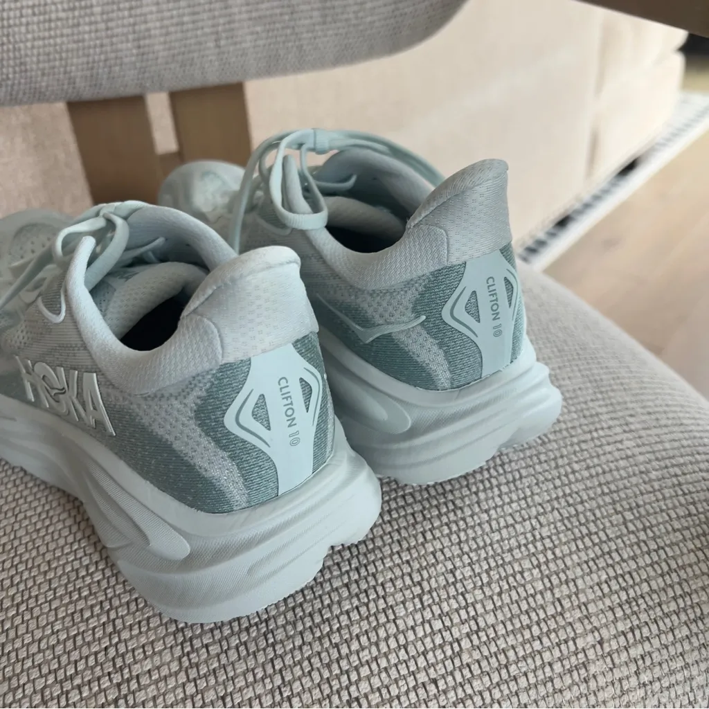 NWOB Hoka Clifton 10 Sneakers Running Shoes in Droplet / Druzy Blue - Image 4